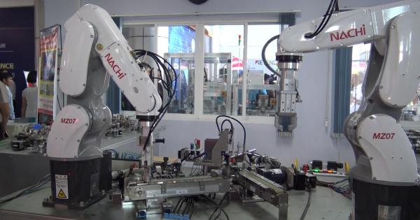 Tương tác giữa con người và robot trong ngành công nghiệp 4.0