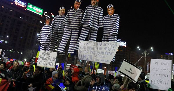 Biểu tình chống chính phủ ở Romania ngày càng lan rộng