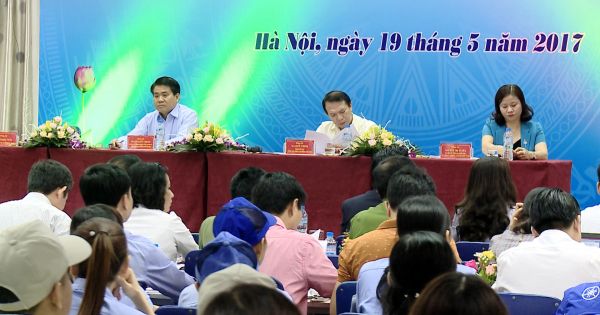 Lãnh đạo Hà Nội đối thoại với công nhân lao động