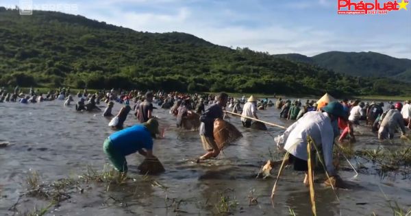Lễ hội bắt cá ở Hà Tĩnh