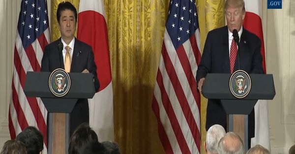 Thủ tướng Nhật Bản Abe nhất trí với Tổng Thống Trump tăng áp lực lên Triều Tiên