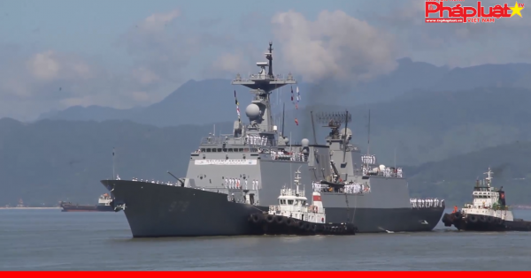 Tàu hải quân Hàn Quốc thăm xã giao thành phố Đà Nẵng