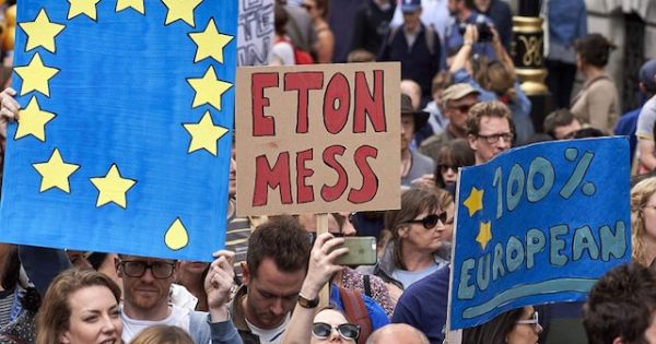 Hậu Brexit ở Anh, cử tri biểu tình yêu cầu ở lại EU