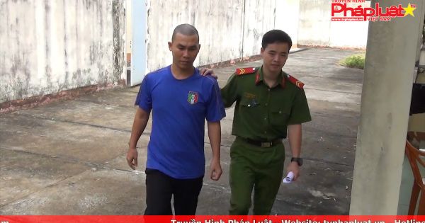 Kiên Giang: Bắt tạm giam tài xế taxi đánh khách trọng thương