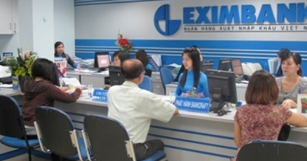 Eximbank kiếm lời 400 tỉ đồng từ thoái vốn khỏi Sacombank