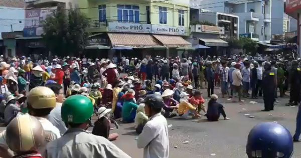 Bình Định: Hàng trăm người dân chặn Quốc lộ 1, phản đối xây nhà máy thủy sản
