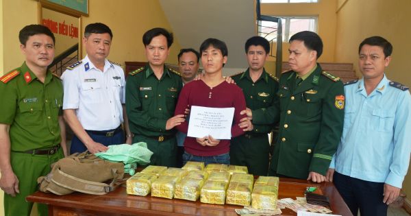 BĐBP Hà Tĩnh phá chuyên án, thu 15kg ma túy đá, trị giá 12.000 USD