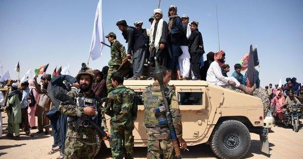 Lực lượng Taliban sát hại cảnh sát Afghanistan sau ngừng bắn