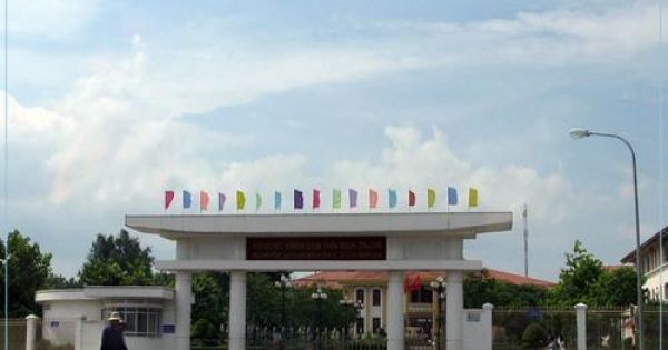 Lãnh đạo tỉnh Bình Thuận nói gì khi cán bộ đươc doanh nghiệp tài trợ đi nước ngoài