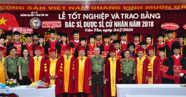 Gần 70 sinh viên Cà Mau không được nhận bằng tốt nghiệp của trường Đại học Y Dược Cần Thơ