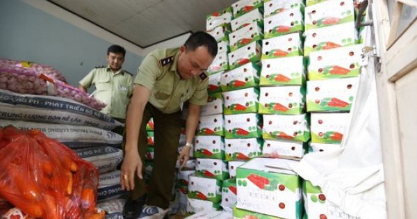 Lâm đồng: Công an phát hiện và tịch thu gần 4 tấn cà rốt Trung Quốc nhập lậu