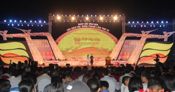 Điểm báo ngày 25/08/2018:Khai mạc Ngày hội văn hóa các dân tộc miền Trung