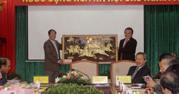 Đoàn Đại biểu Ủy ban về người Việt Nam ở nước ngoài thành phố Hồ Chí Minh làm việc tại Lâm Đồng