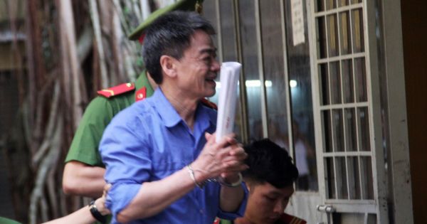 Nguyên Giám đốc Agribank - chi nhánh Nam Hoa lãnh án 11 năm tù