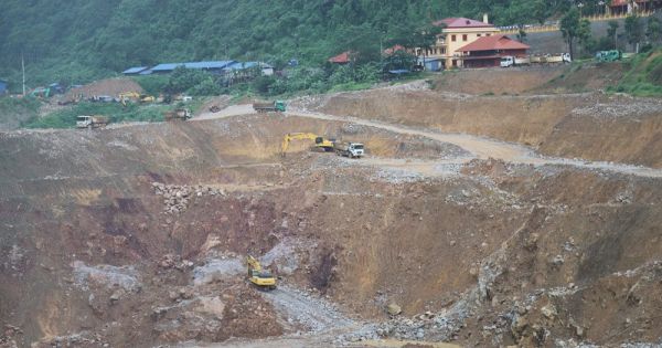 Khai thác vàng sa khoáng ở Thái Nguyên: Phó Thủ tướng yêu cầu xác minh làm rõ
