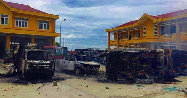Truy tố các đối tượng gây rối, đập phá trụ sở UBND tỉnh Bình Thuận