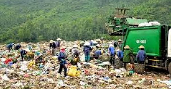 Đà Nẵng: Người dân yêu cầu di dời ngay bãi rác Khánh Sơn