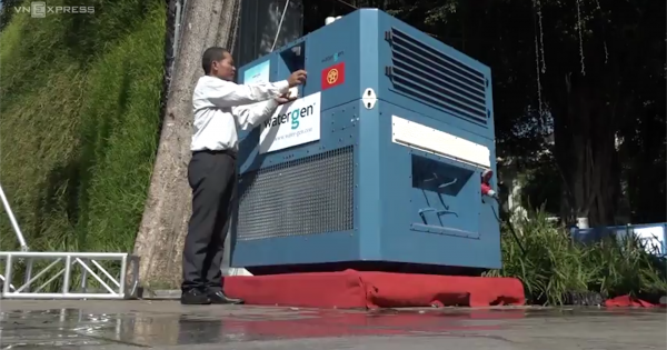 Máy tạo 700 lít nước/ngày từ không khí đầu tiên ở Hà Nội