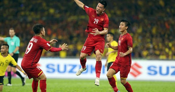 Hòa 2-2 trên sân Malaysia, Việt Nam giành lợi thế trước chung kết lượt về