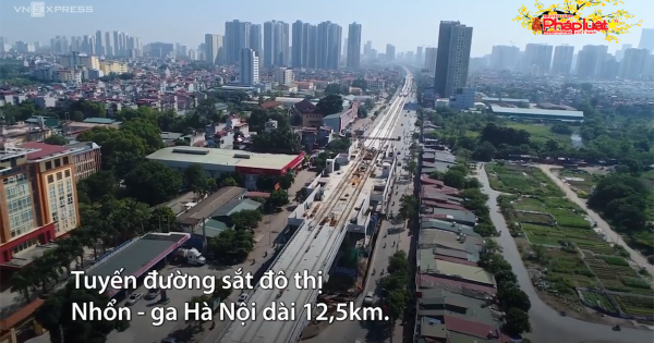 Lắp đặt ray tuyến đường sắt Nhổn - ga Hà Nội