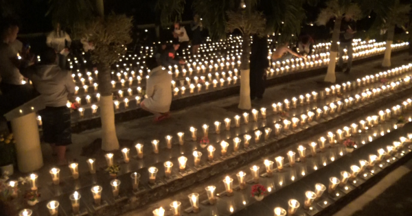 Bạn trẻ ở Lâm Đồng đốt hàng ngàn ngọn nến trên nghĩa trang thai nhi