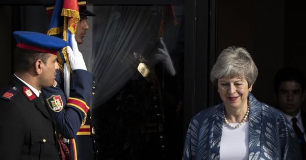 Thủ tướng Anh lùi thời gian bỏ phiếu Brexit tại Hạ viện
