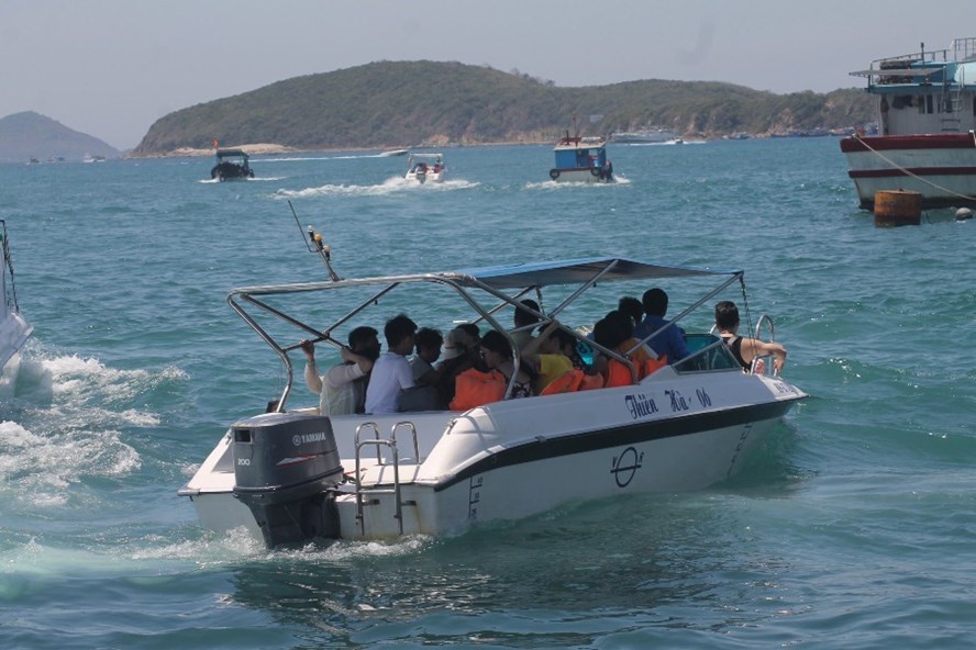Cục Cạnh tranh và bảo vệ người tiêu dùng đề nghị báo cáo vụ nâng giá tour 4 đảo ở Nha Trang