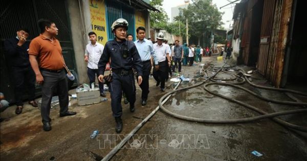 Hà Nội: Cháy 4 nhà xưởng rộng 1.000m2, 8 người thiệt mạng và mất tích