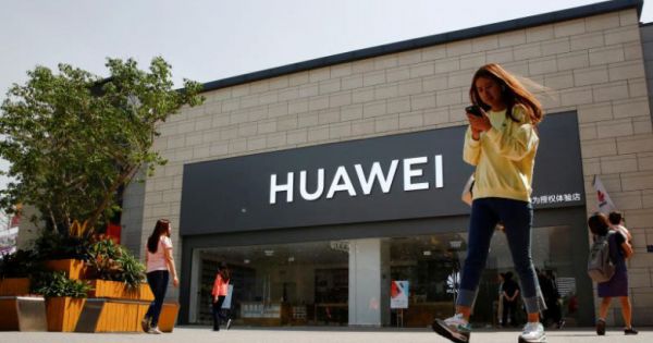 Mỹ bắt đầu thực thi sắc lệnh cấm Huawei của TT Trump