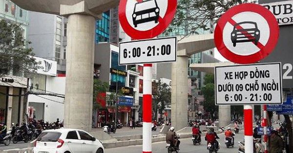 Hà Nội: Chính thức cấm xe hợp đồng trên 11 tuyến phố