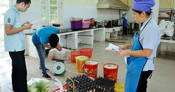 Bếp ăn Bệnh viện Hữu Nghị Đa khoa Nghệ An bị xử phạt về an toàn thực phẩm