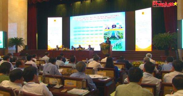 Thủ tướng Nguyễn Xuân Phúc chủ trì hội nghị phát triển ĐBSCL thích ứng biến đổi khí hậu