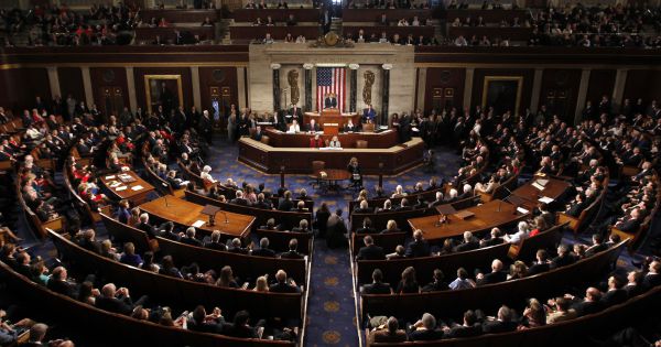 Hạ viện Mỹ thông qua dự luật chính sách quốc phòng năm 2020