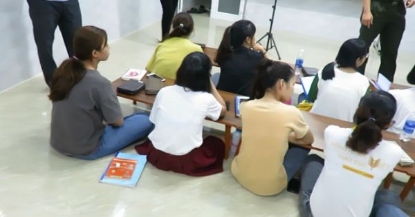 Đà Nẵng: Bắt quả tang một trung tâm ngoại ngữ truyền đạo trái phép