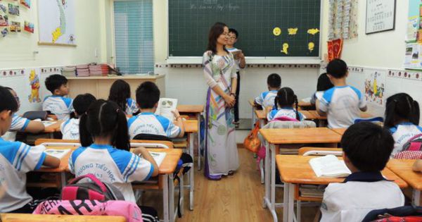 Hà Nội: Cấm giáo viên đưa học sinh ra học thêm ở trung tâm do mình dạy