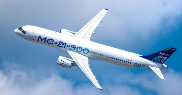 Nga ra mắt máy bay chở khách mới cạnh tranh với Boeing