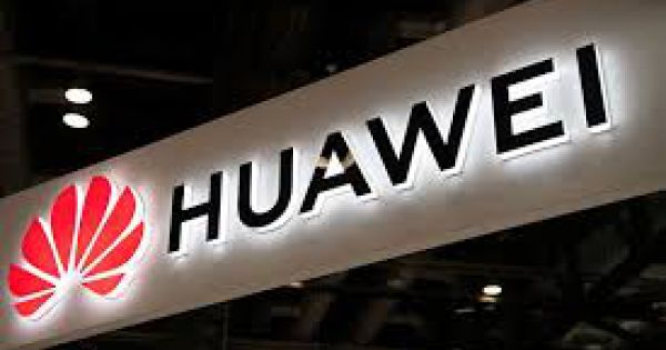 Mỹ lùi cấm vận Huawei thêm 90 ngày