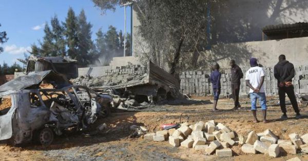 Libya: Nhà máy sản xuất bánh kẹo trúng tên lửa, 7 người thiệt mạng