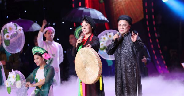 Nghệ sĩ hai miền nam- bắc tham gia chương trình sân khấu “Tết Vạn lộc” 2020