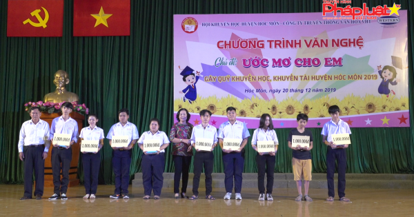 TP HCM: Huyện Hóc Môn tổ chức đêm văn nghệ gây quỹ khuyến học