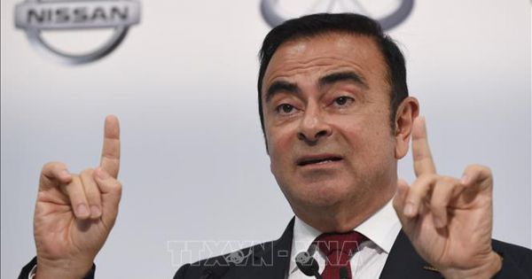 Cựu Chủ tịch hãng ôtô Nissan Carlos Ghosn trốn sang Liban