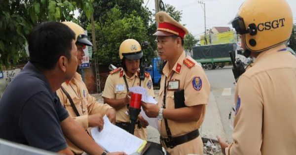 Tây Ninh: Phạt 5 người chuyên “chỉ điểm” cho xe vi phạm né chốt cảnh sát giao thông