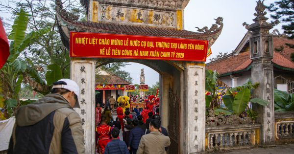 Hội rước người sống độc nhất Việt Nam
