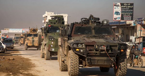 Đoàn xe quân sự Thổ Nhĩ Kỳ tiến vào Syria