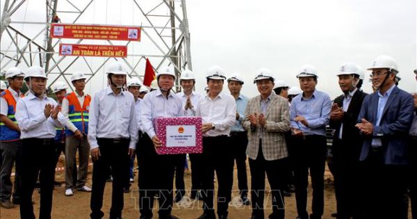 Phó Thủ tướng Trịnh Đình Dũng kiểm tra tiến độ đường dây 500kV mạch 3