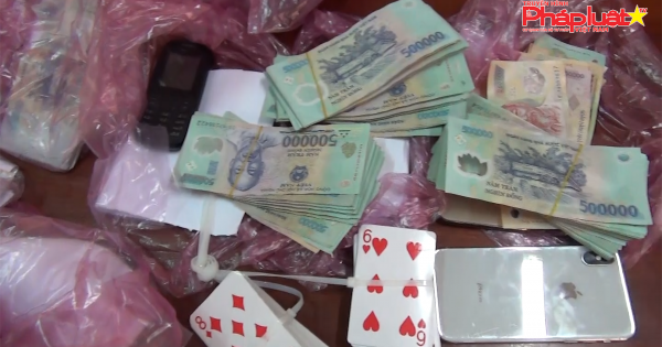 Kiên Giang: Bắt quả tang tụ điểm đánh bạc trong chợ bán khô thu giữ gần 250 triệu đồng