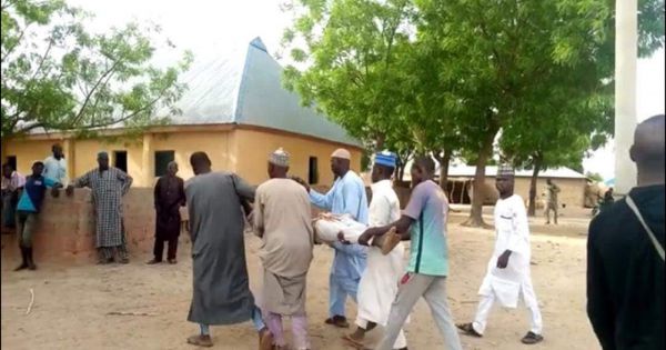 Hàng loạt làng mạc Tây Bắc Nigeria bị tấn công