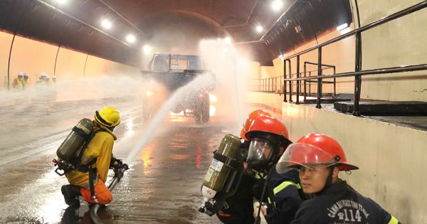 Diễn tập phòng cháy chữa cháy trong hầm đường bộ Hải Vân