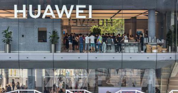 Canada loại Huawei khỏi dự án 5G