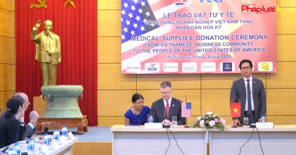 Doanh nghiệp Việt Nam gửi tặng nhân dân Hoa Kỳ vật tư y tế trong đại dịch COVID-19